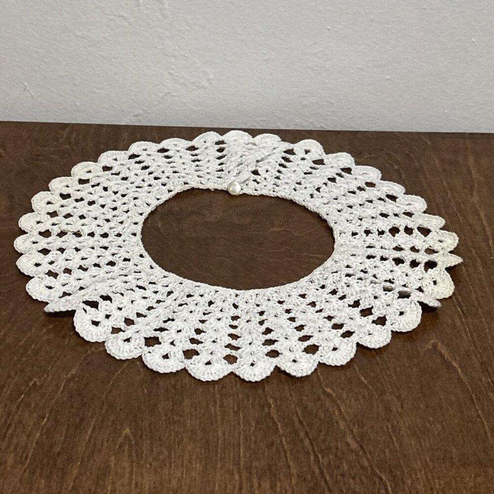 Vintage Hand Crocheted Open Lace Pattern Collar White Handmade Easter Dress Up